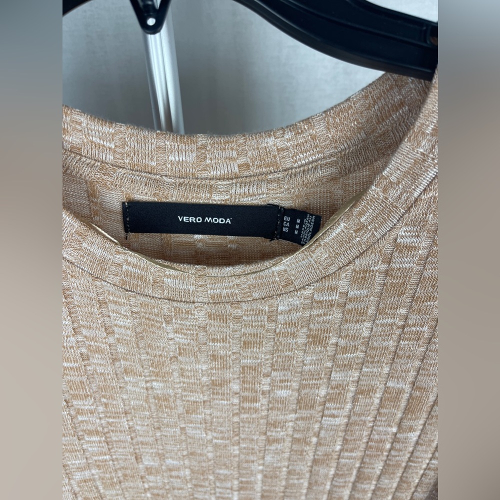 VERO MODA TAN LONG SLEEVE MAXI DRESS Size Medium (8) NWT - Picture 4 of 9